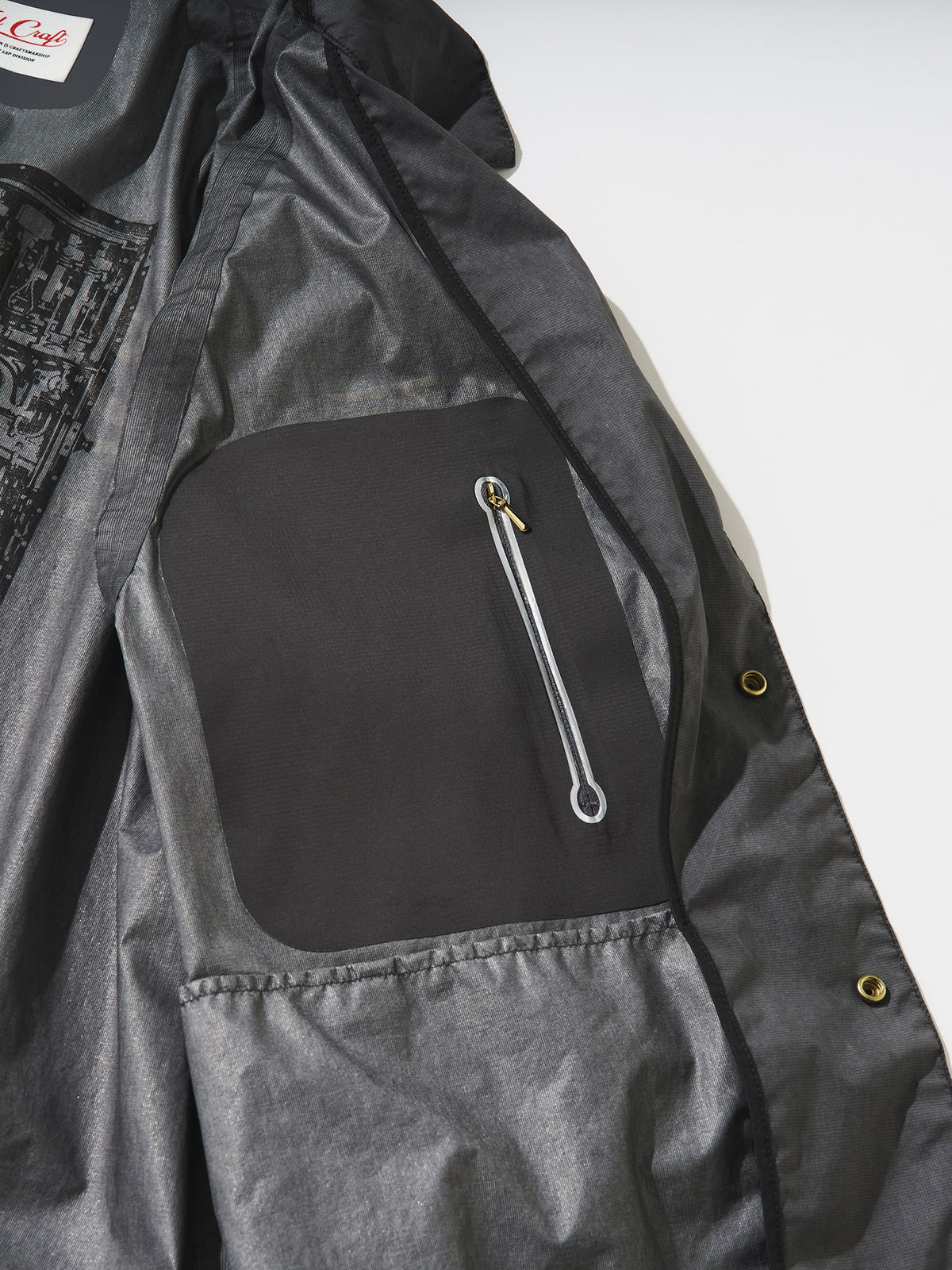 3L NYLON COACH JACKET